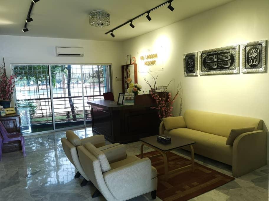 Pd Lagoon Resort Port Dickson Bagian luar foto